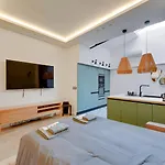 Bluestay 40 - Superb In Апартаменты *