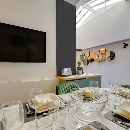 شقة Bluestay 40 - Superb In *