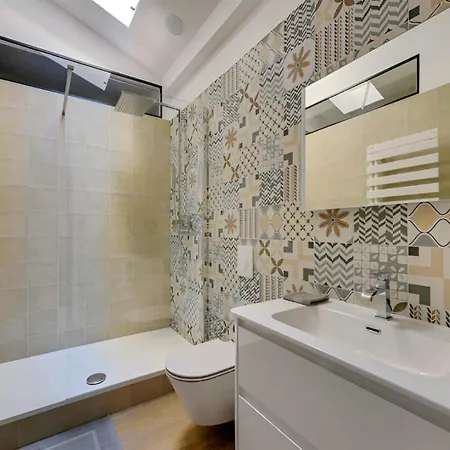 Bluestay 40 - Superb In *