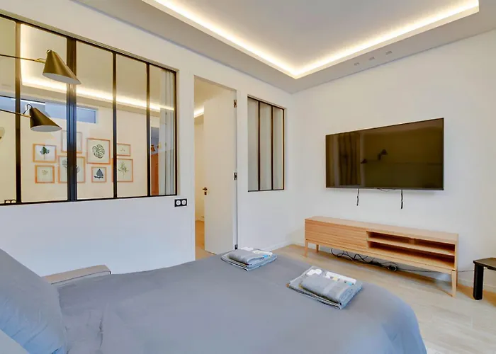 Bluestay 40 - Superb In * Paris